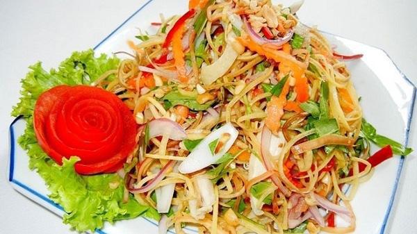 Nhiều người Việt Nam nghiện ăn các món này từ gà, vịt mà không biết.  - Đầu tiên
