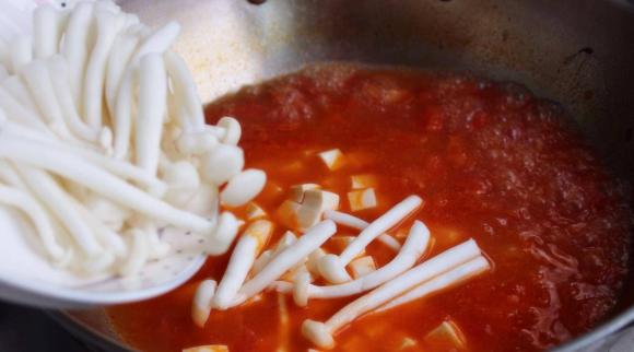 ẩm thực, món ngon hàng ngày, súp nấm trắng cà chua