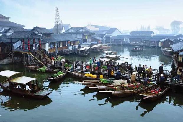 Thị trấn sông nước nghìn năm tuổi ở Trung Quốc: Vẻ đẹp non nước hữu tình như bức tranh thủy mặc, thu hút hàng triệu du khách - Ảnh 8.
